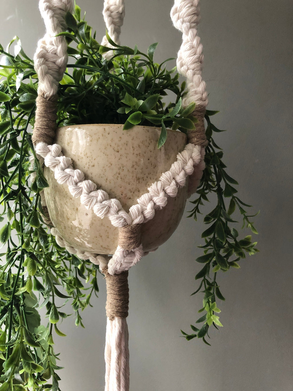 Macrame Planthanger Naturel, Plant Hanger Boho Home Decor, Plant Gift, No Tassel Plantlover Plantgift Plantholder