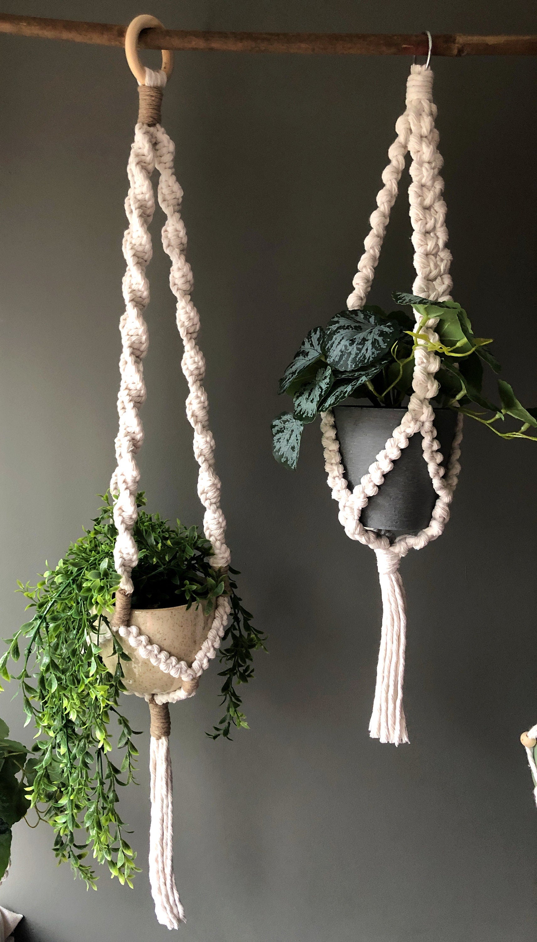 Macrame Planthanger Naturel, Plant Hanger Boho Home Decor, Plant Gift, No Tassel Plantlover Plantgift Plantholder