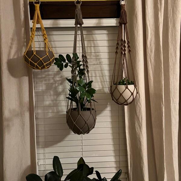 Macrame Plant Hanger: Fringe-free, Cat-friendly, Indoor Hanging Planter